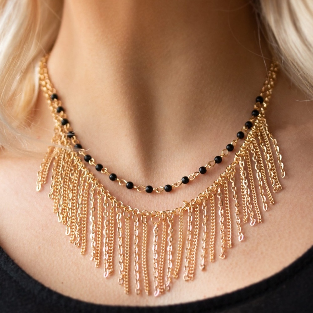 Gold fringe necklace set